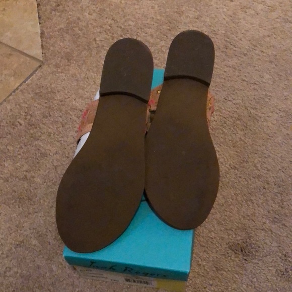 Shoes - Picture 5 of 8